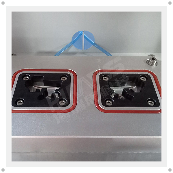 Headphone test mold