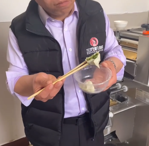 什么樣的餃子機(jī)可以包素餡餃子 什么樣的餃子機(jī)可以包素餡餃子