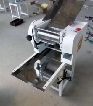 小型面條機(jī)