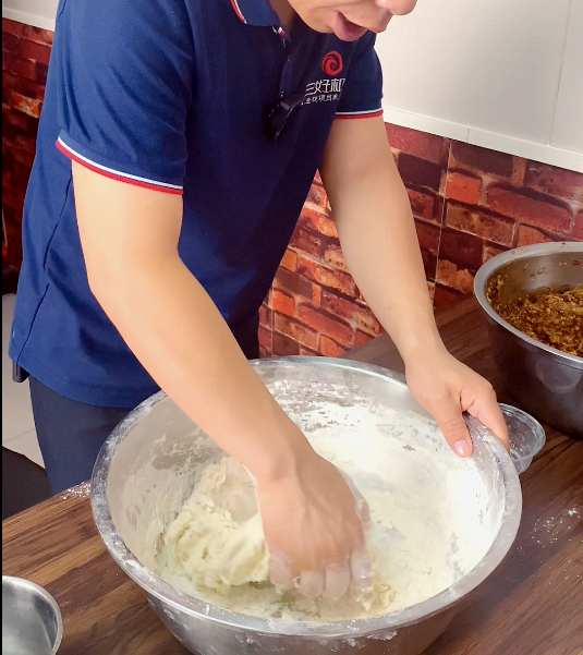 仿手工包子機廠的技術靠不靠譜