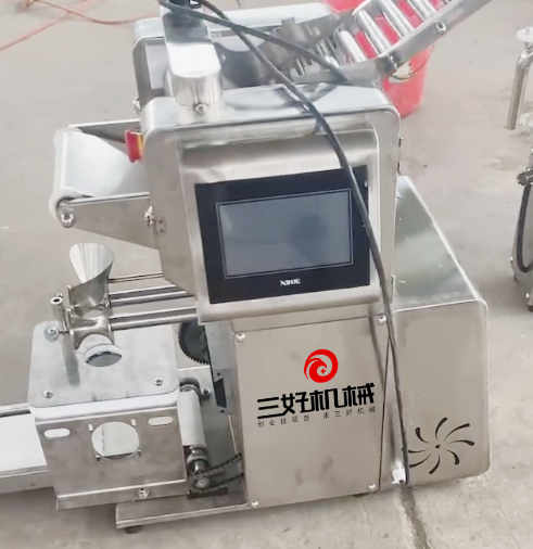 期盼已久的“包子餃子一體機(jī)”坐著飛機(jī)趕來了