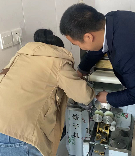 餃子機(jī)應(yīng)該怎么使用 餃子機(jī)應(yīng)該怎么使用