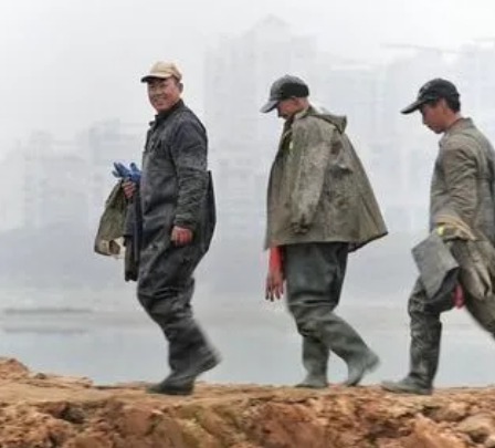 返鄉開面條坊是等頭發蒼白還是趁年輕？面條機需要幾個人操作？