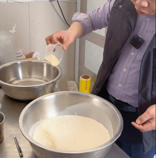 包子餃子一體機(jī)和發(fā)面方法 包子餃子一體機(jī)和發(fā)面方法