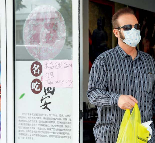 中餐館使用炒菜機(jī) 中餐館使用炒菜機(jī)