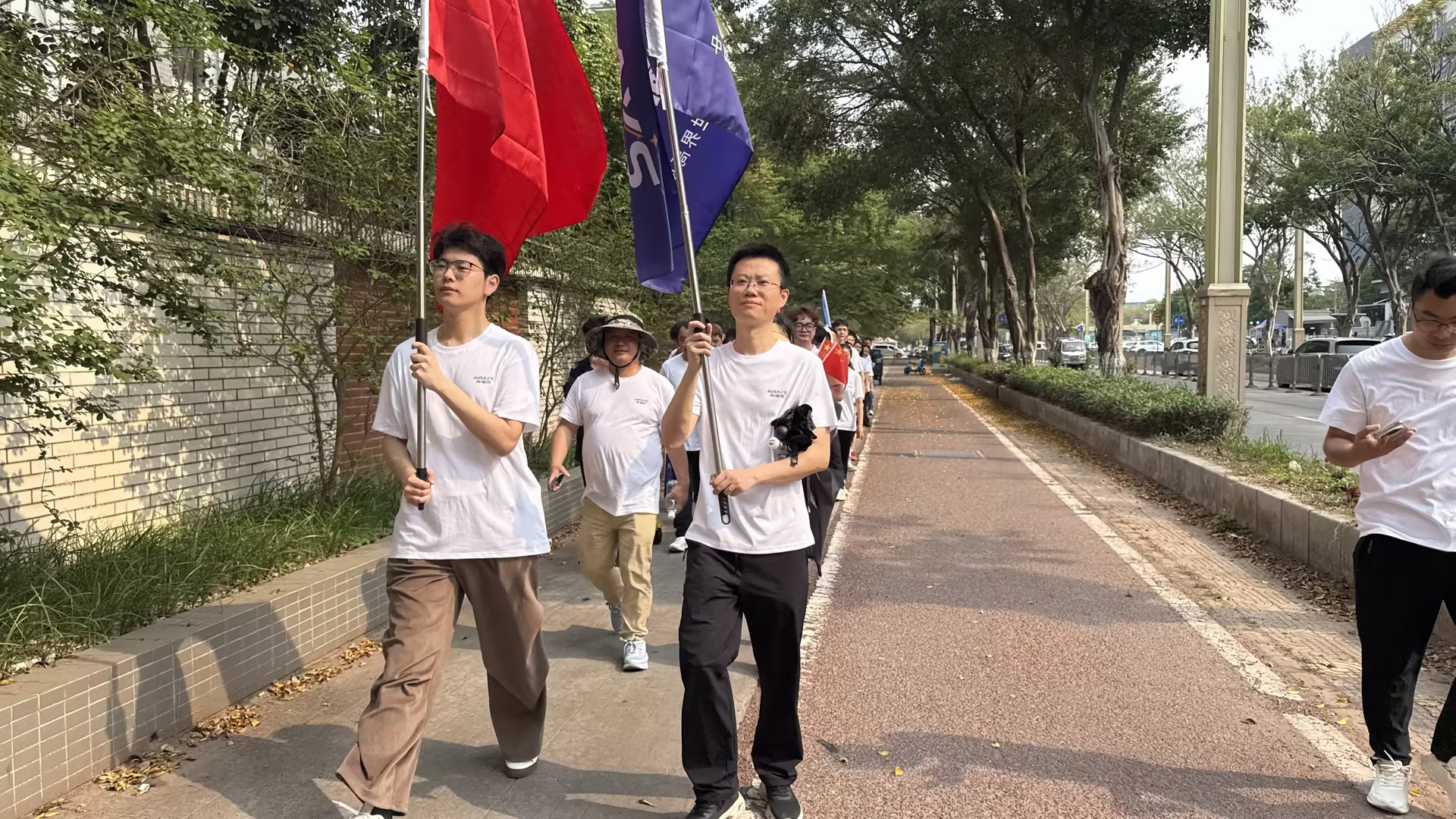 1774857973577928.jpg 徒步 (2).jpg